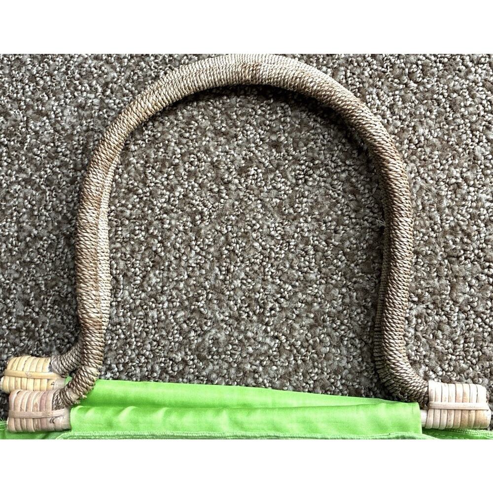 Wayan Natural Wears Wrapped Wooden Curved Handle Texture Green Fringe Shells Bag - Picture 8 of 12